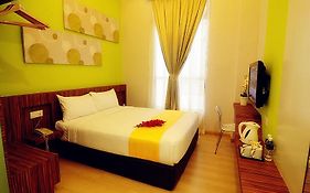 Sri Manja Boutique Hotel